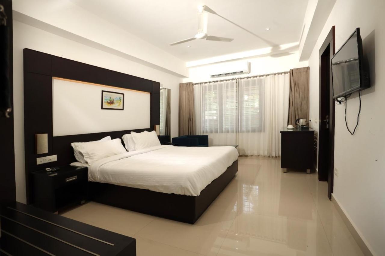 Loveland Residency Коччи Экстерьер фото